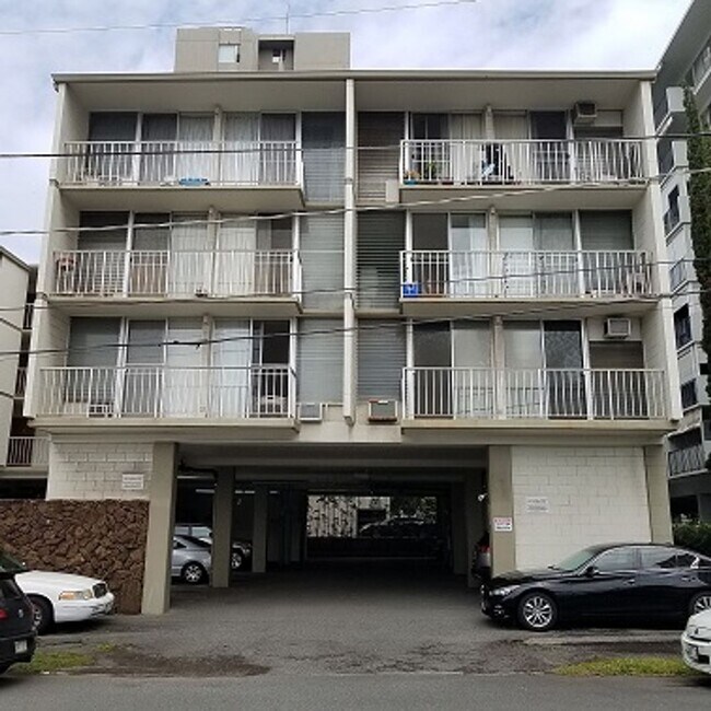 Primary Photo - Available on 10/01/25, 660 sq ft, 2 Bedroo...