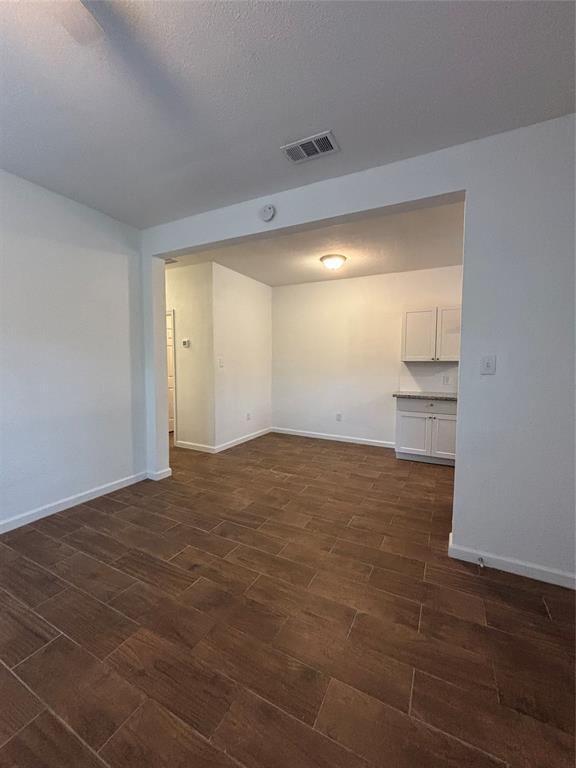 Building Photo - 9834 Pelsey St