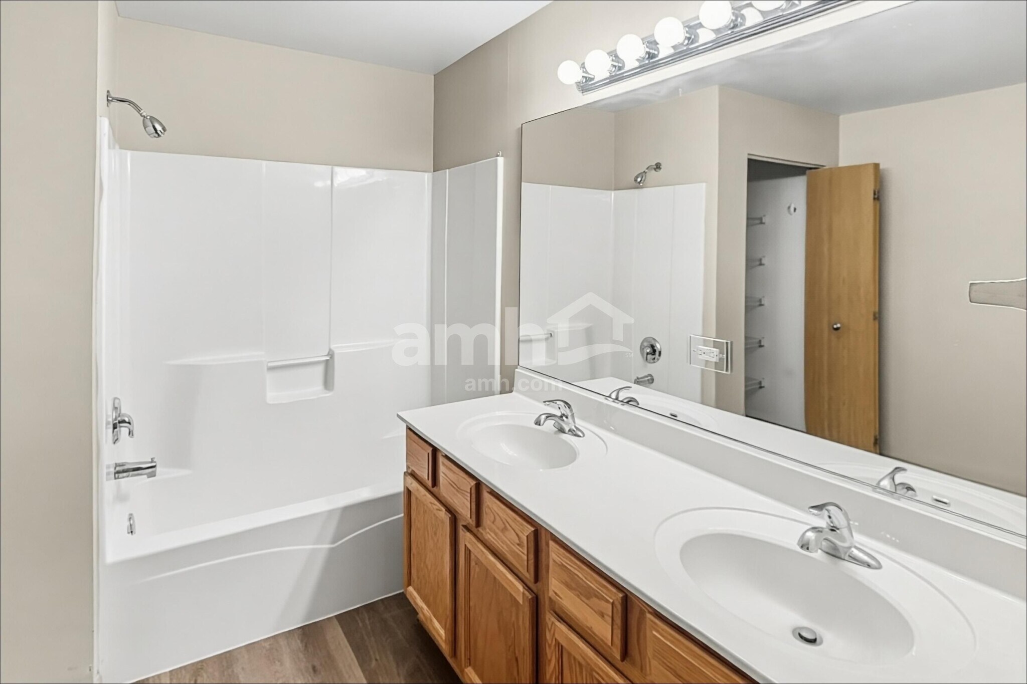 Building Photo - 2771 Cranston Cir