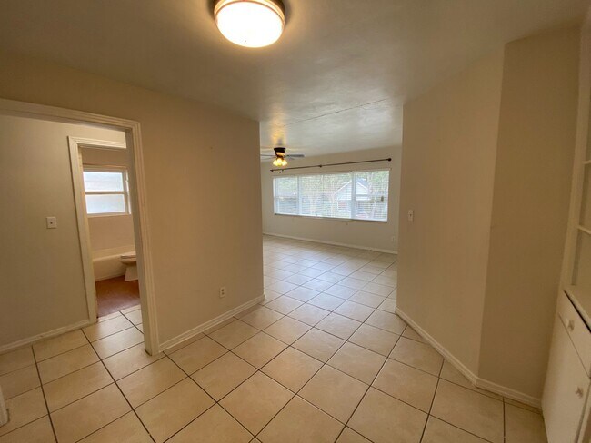 Building Photo - 1613 Flagler Ave