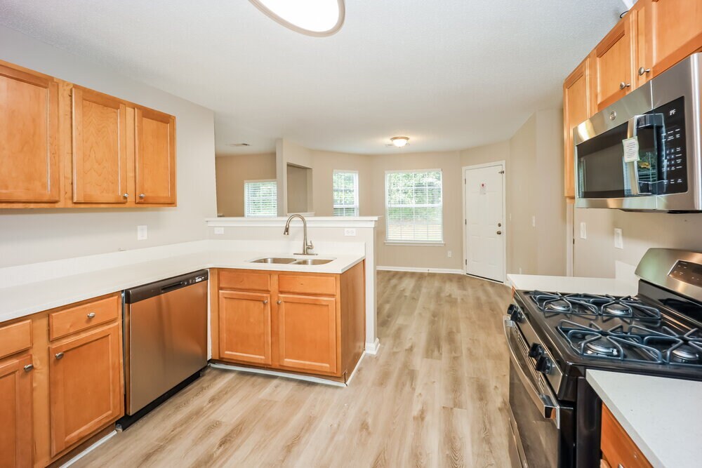 Building Photo - 9307 Deer Crossing Dr