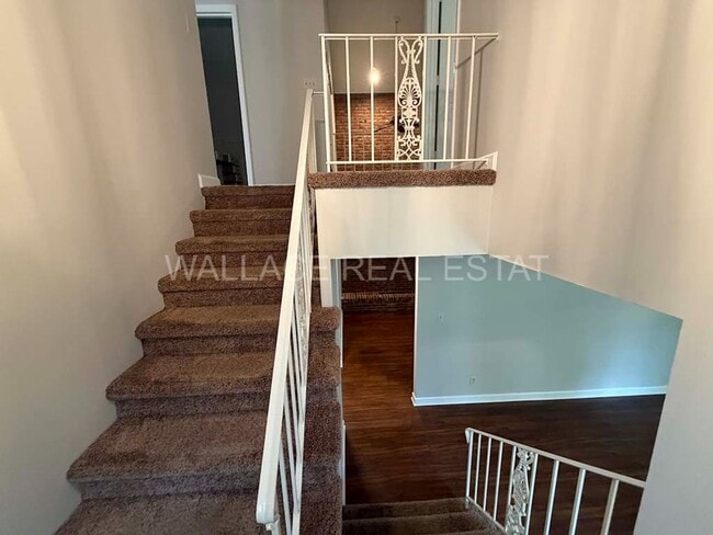 Building Photo - 11141 Pleasant Forest Dr