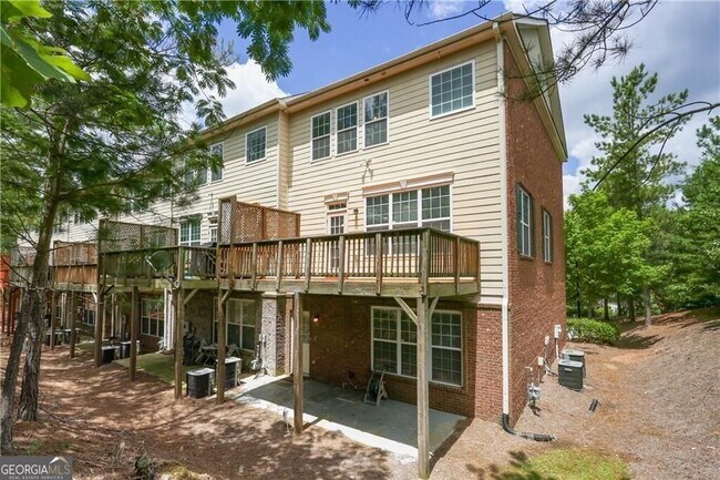 Building Photo - 5060 Windcrest Ln