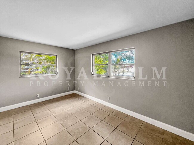 Building Photo - 7300 Barragan Rd