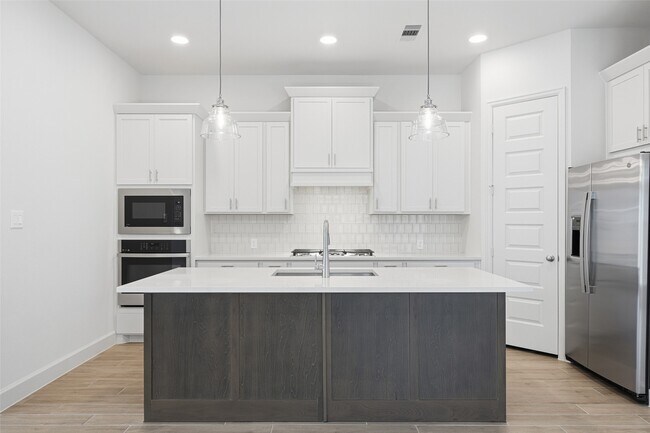 Building Photo - 4443 Noah Grv Ln