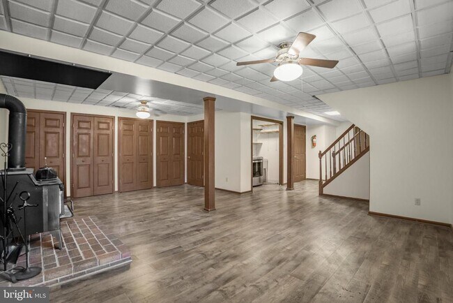 Building Photo - 22397 Armstrong Dr