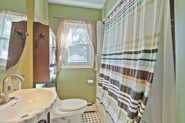 Building Photo - 3508 Givernaud Terrace