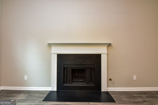 Building Photo - 2531 Willenhall Way