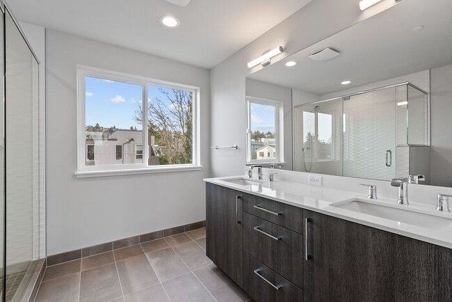 Building Photo - Stunning Brand-New Ballard Townhome with A...