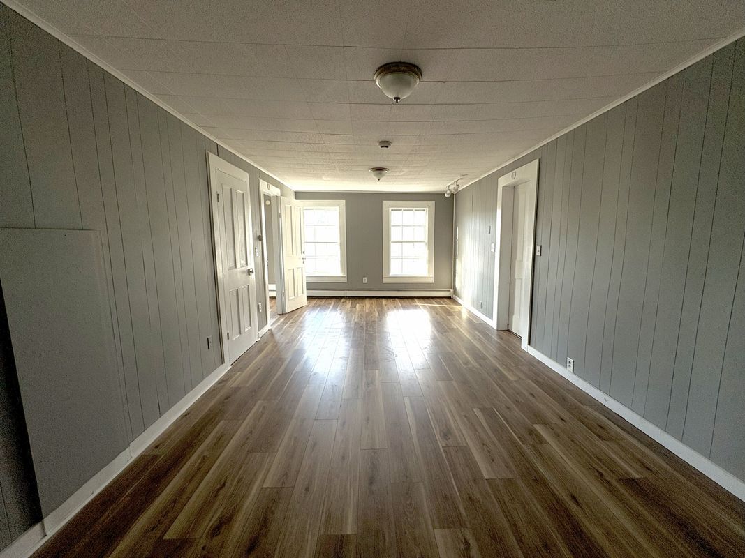 Building Photo - 709 Church St