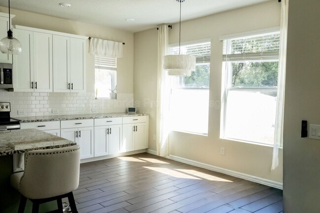 Building Photo - 4288 Hibiscus Bloom Dr