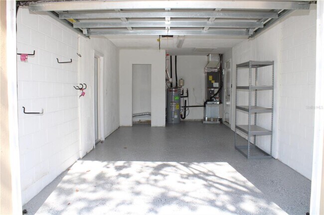 Building Photo - 8593 Lantana Dr