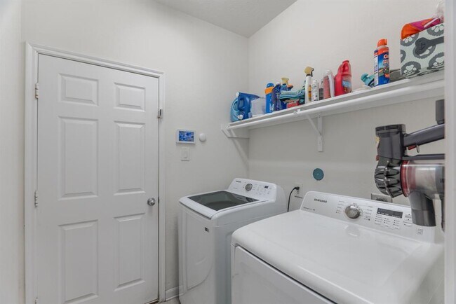 Building Photo - 2907 Coastal Prairie Ln