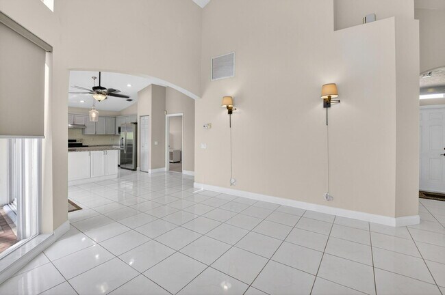 Building Photo - 9336 Water Course Way