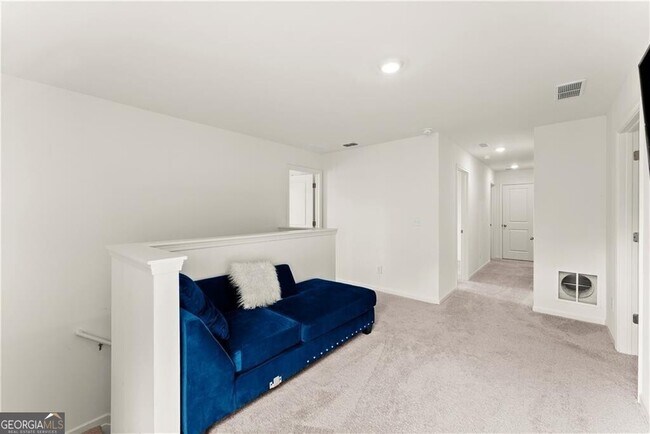 Building Photo - 157 Colbury St