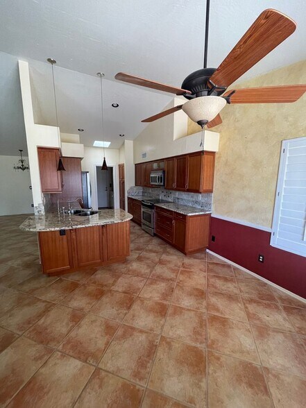 Building Photo - 9437 E Minnesota Ave