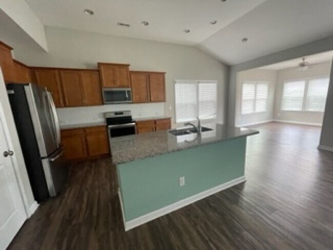 Building Photo - Coming Soon! 3 Bedroom Single Family Home