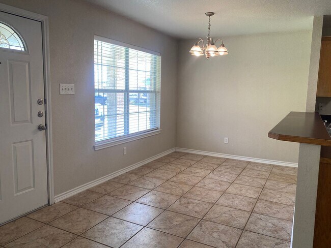 Building Photo - 160 Satch Dr