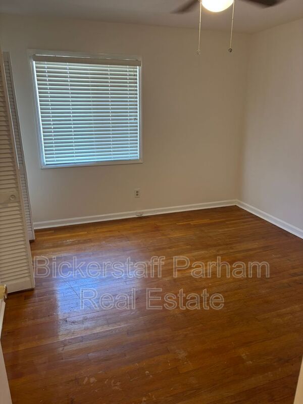 Building Photo - 5410 Kennedy St