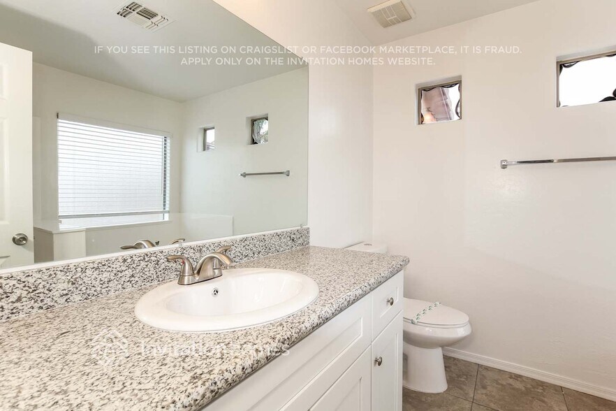 Building Photo - 16055 W Acapulco Ln