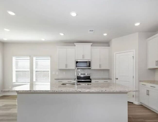 Building Photo - Coming soon-new construction