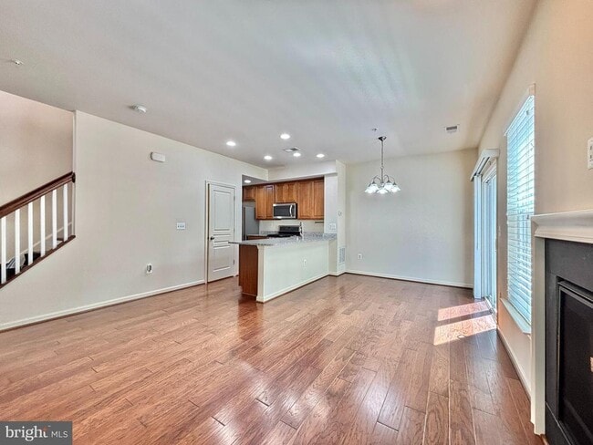 Building Photo - 1599 Renate Dr