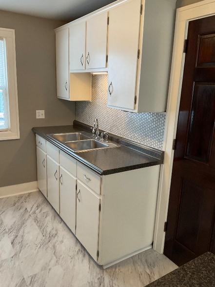 Building Photo - 88 Shepard Ave