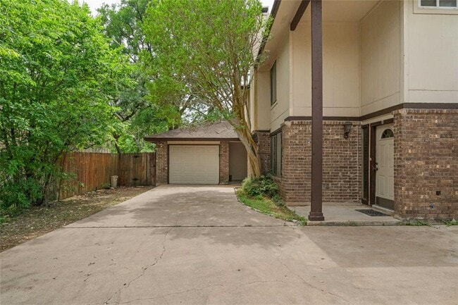 Building Photo - 8517 Fathom Cir