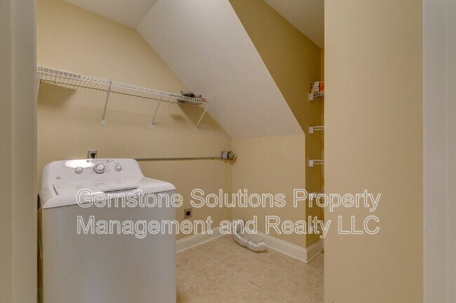 Building Photo - 3201 Aspen Grove Dr
