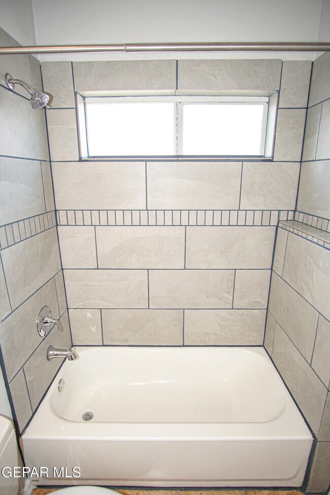 Building Photo - 5902 Redstone Mesa Ct