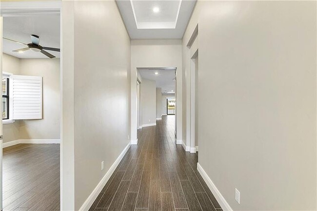 Building Photo - 11835 S Baypoint Cir