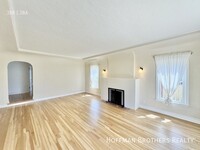 Building Photo - 1600 Orange Grv Ave