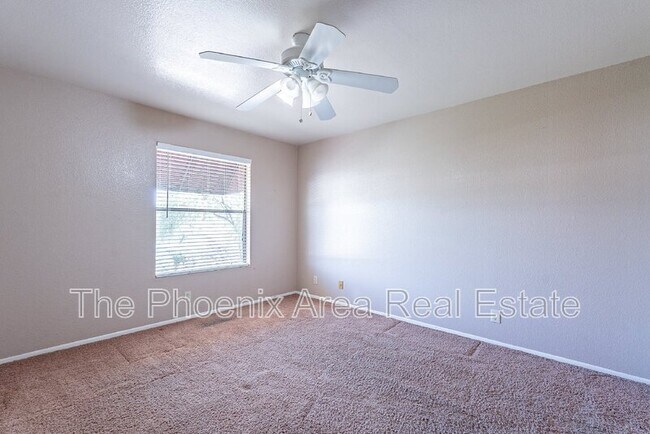 Building Photo - 16657 E Gunsight Dr
