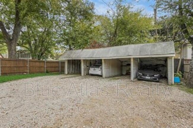 Building Photo - 4822 Worth St