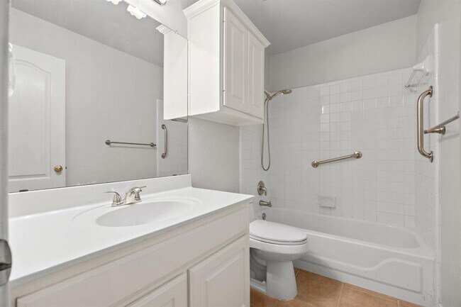 Building Photo - 8741 Lemens Spice Trail