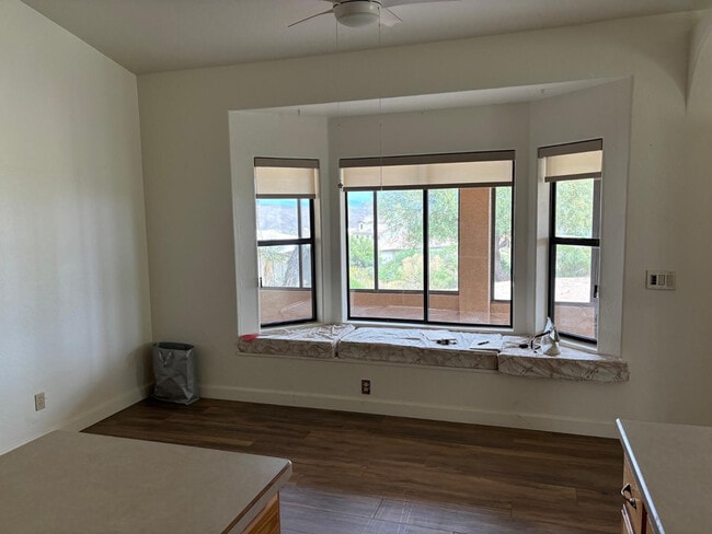 Building Photo - 43003 N Old Mine Rd