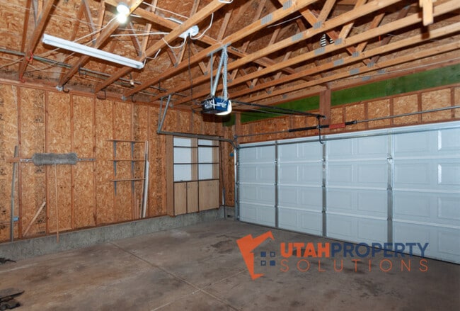 Building Photo - 7708 N Wyatt Earp Ave