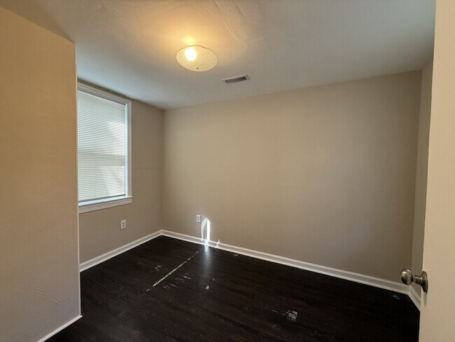 Building Photo - 959 Winward Rd