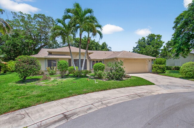 Building Photo - 2925 Riviera Dr