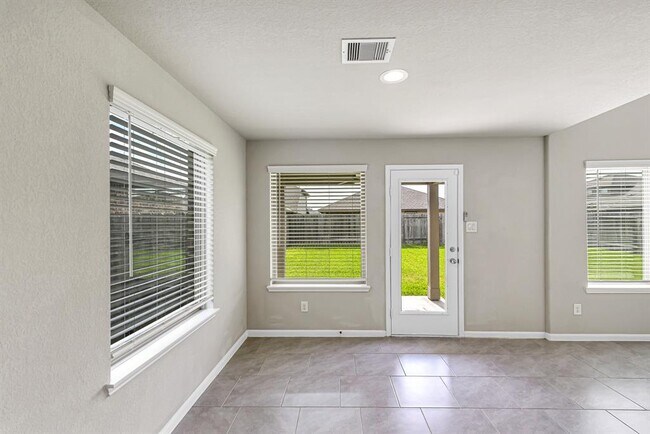 Building Photo - 3415 Sicily Island Ln
