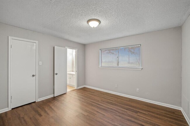 Building Photo - 12202 Cape Hyannis Dr