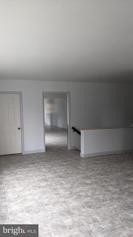 Building Photo - 594 Truce Rd