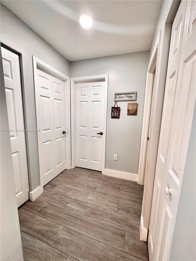 Building Photo - 3501 SW 142nd Ave