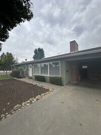 Building Photo - 4076