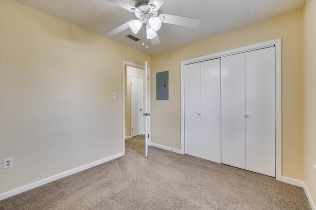 Building Photo - 125 Cyndee Cir