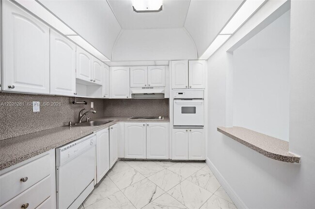 Building Photo - 19380 Collins Ave
