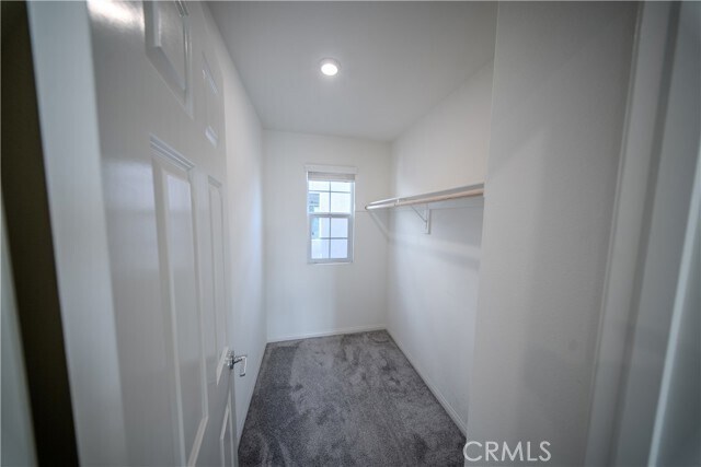 Building Photo - 558 Pablo Rd