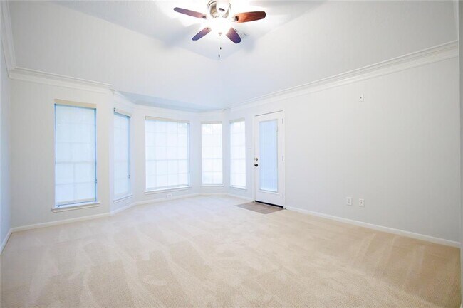 Building Photo - 1131 Spinnaker Way