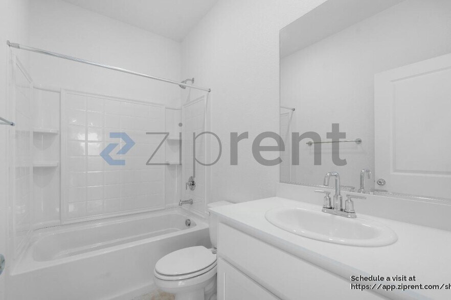 Building Photo - 4417 Neptune Cir