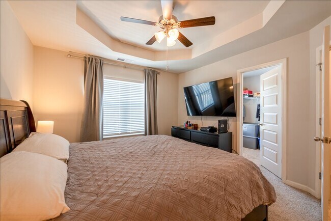 Building Photo - 2514 Piering Dr